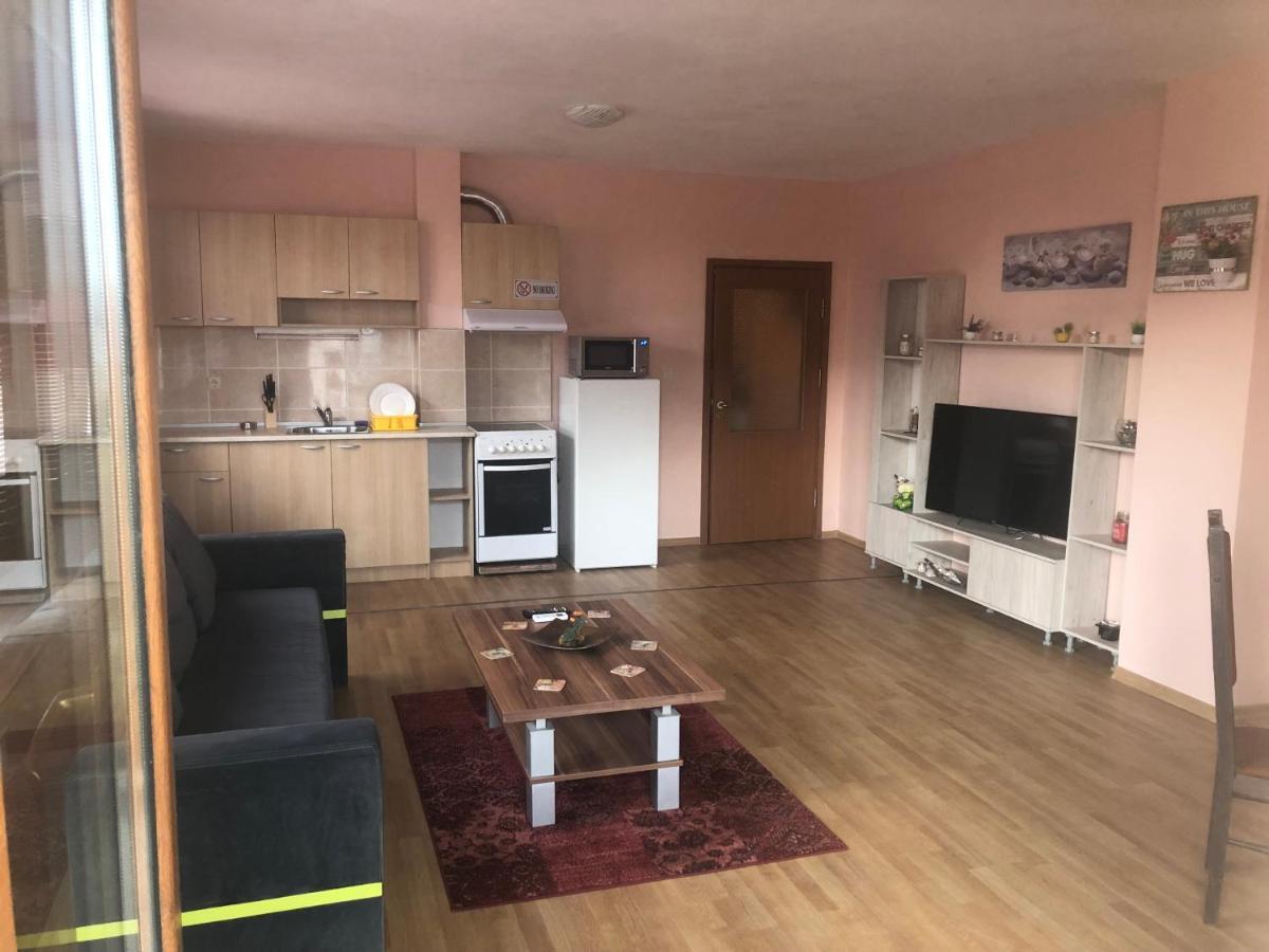 Ferienwohnung The View Warna Exterior foto