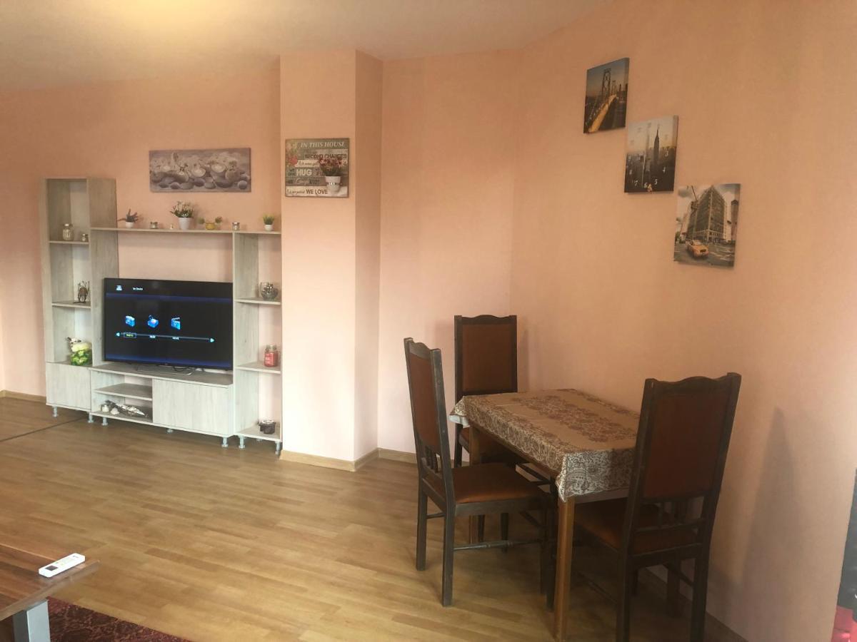 Ferienwohnung The View Warna Exterior foto