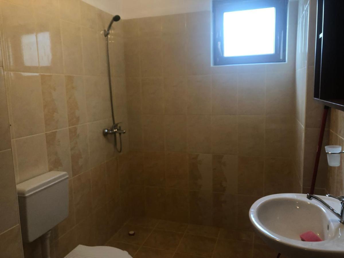 Ferienwohnung The View Warna Exterior foto